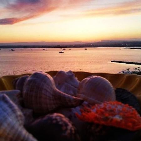 Terrazza Sul Mare Attico "Alfeo E Aretusa" シラクーサ エクステリア 写真